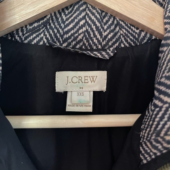 J Crew Herringbone Excursion Quilted Vest - XXS - Picture 4 of 7